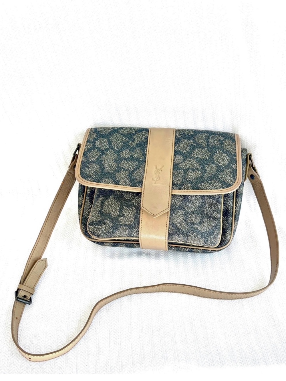Yves Saint Laurent Beige Trim Monogram / Giraffe Print Vintage Bag